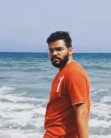 Yash Kuwade