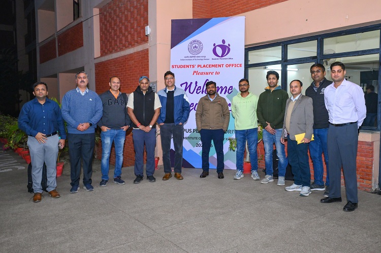 IIT Kanpur Sets Record with 672 Job Offers on Day 1 of 2025–26 Placement Season