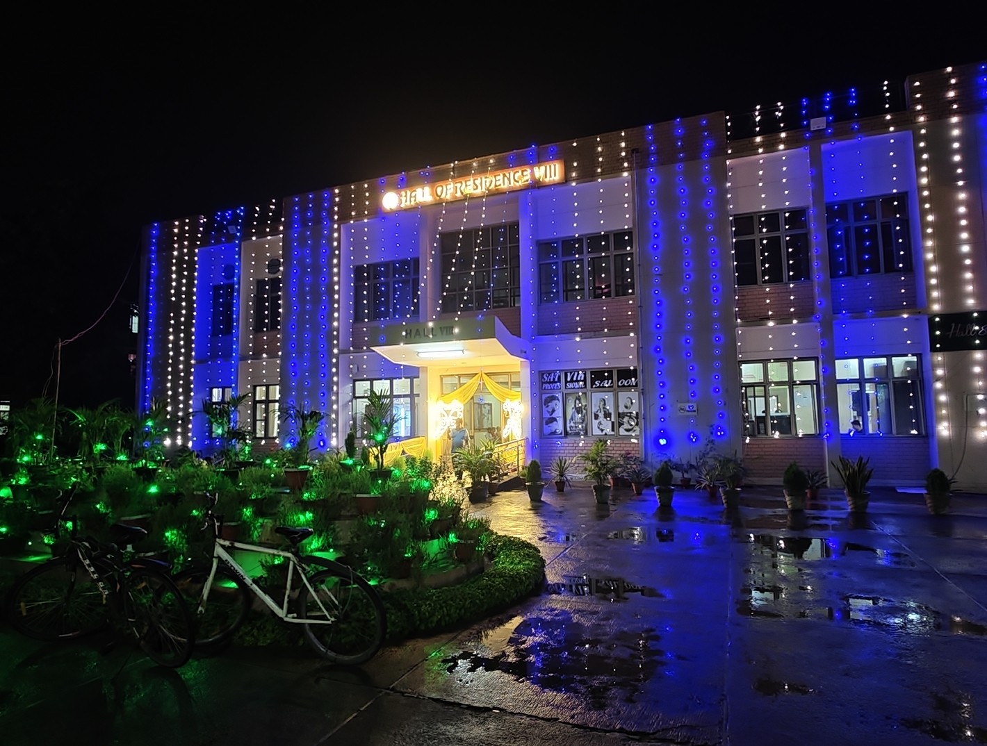 Hall 8
