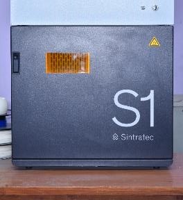 Selective Laser Sintering (SLS)