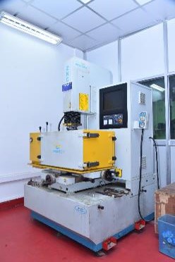 Die Sink Electric Discharge Machine