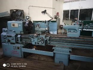 Industrial Turning Lathe 2