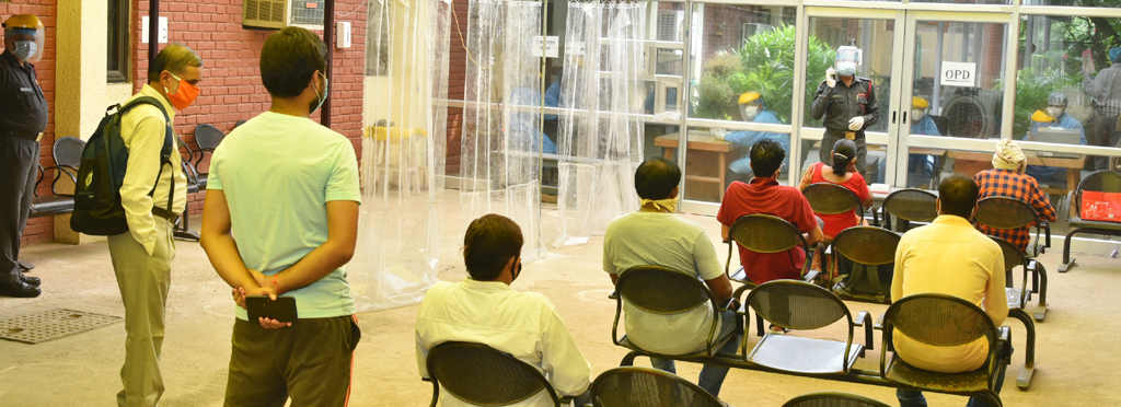 Volunteers at Health Centre Slider Image 3