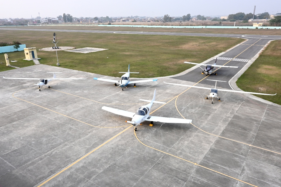 IIT Kanpur airstrip and aircraft