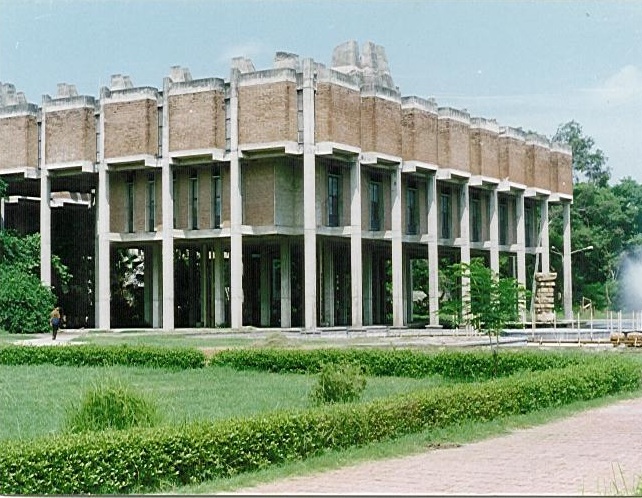 IIT Kanpur Library Building